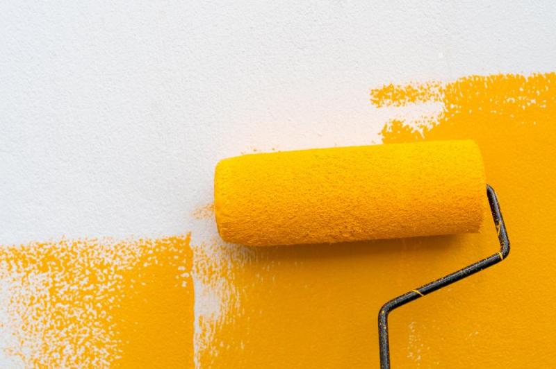 Pose de peinture int&eacute;rieure : comment obtenir un fini professionnel ?