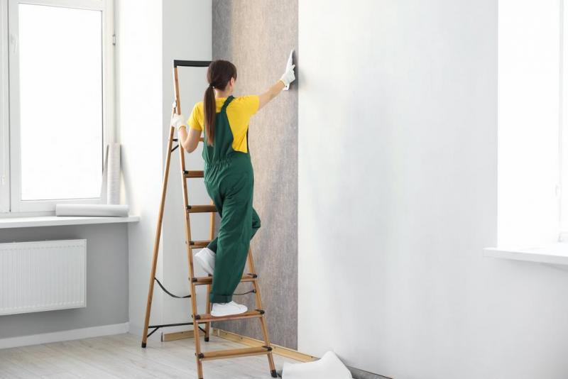 Pose de papier peint : nos conseils d'experts pour embellir vos murs